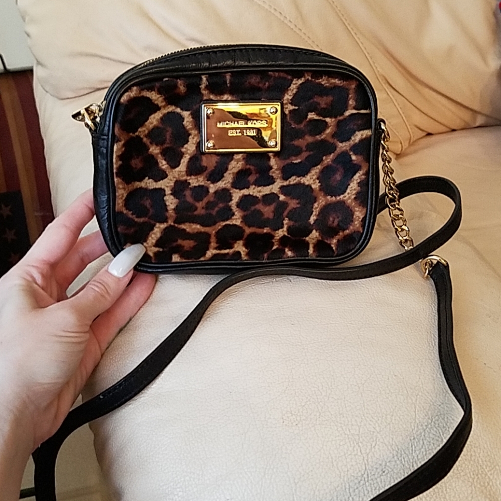 Michael Kors leapord crossbody
